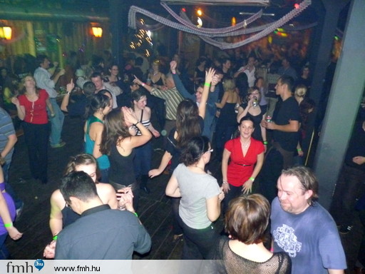 gal/2010/20100101_fezen_szilveszter/03.jpg