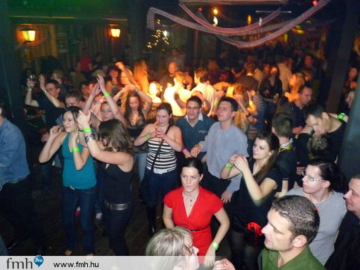 gal/2010/20100101_fezen_szilveszter/13.jpg